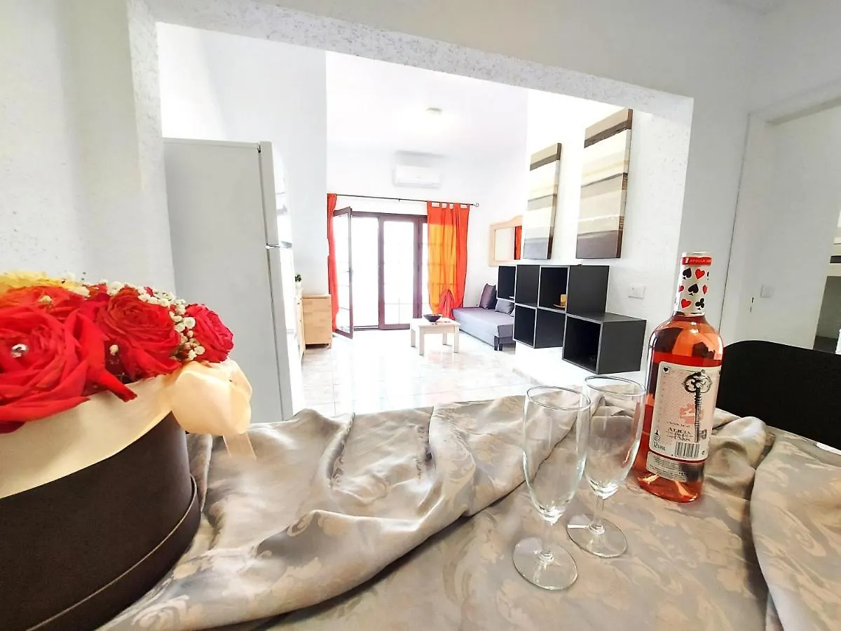 Dom wakacyjny Blanca New Apartment 2 Bedrooms Costa Adeje  Hiszpania